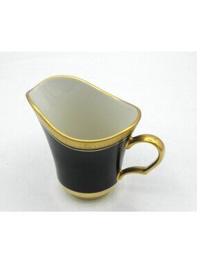 Palace Royale by Pickard Creamer Pattern Code: PICPAR